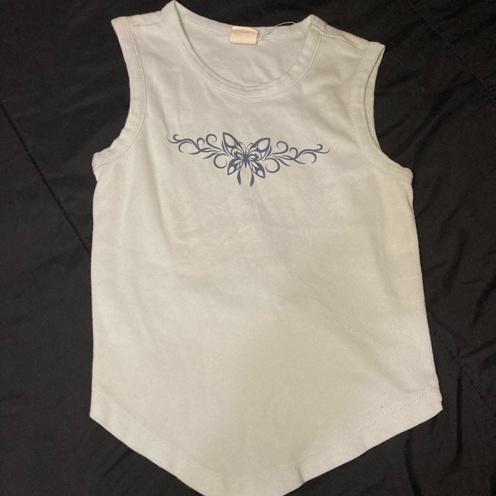 Y2k style crop open back shirt